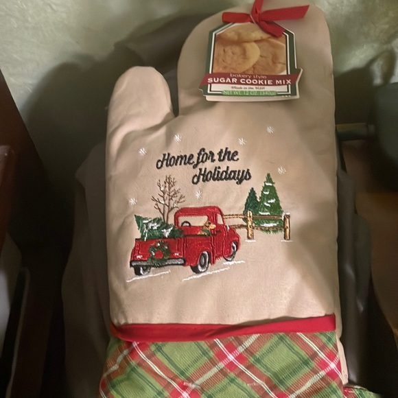Gourmet Sugar Cookie Mix and Oven Mitt - Picture 2 of 6